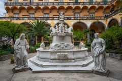 Foto Chiostro San Gregorio Armeno 10