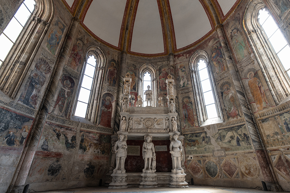 Chiesa San Giovanni a Carbonara 8