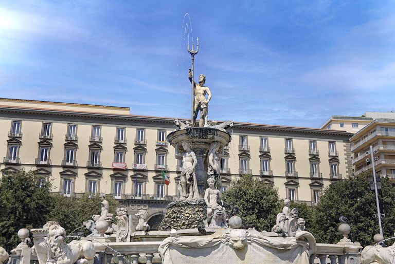 FONTANA DEL NETTUNO 1
